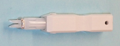Needle Threader with Magnetic End